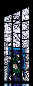 Kirche St. Gabriel Fenster blau